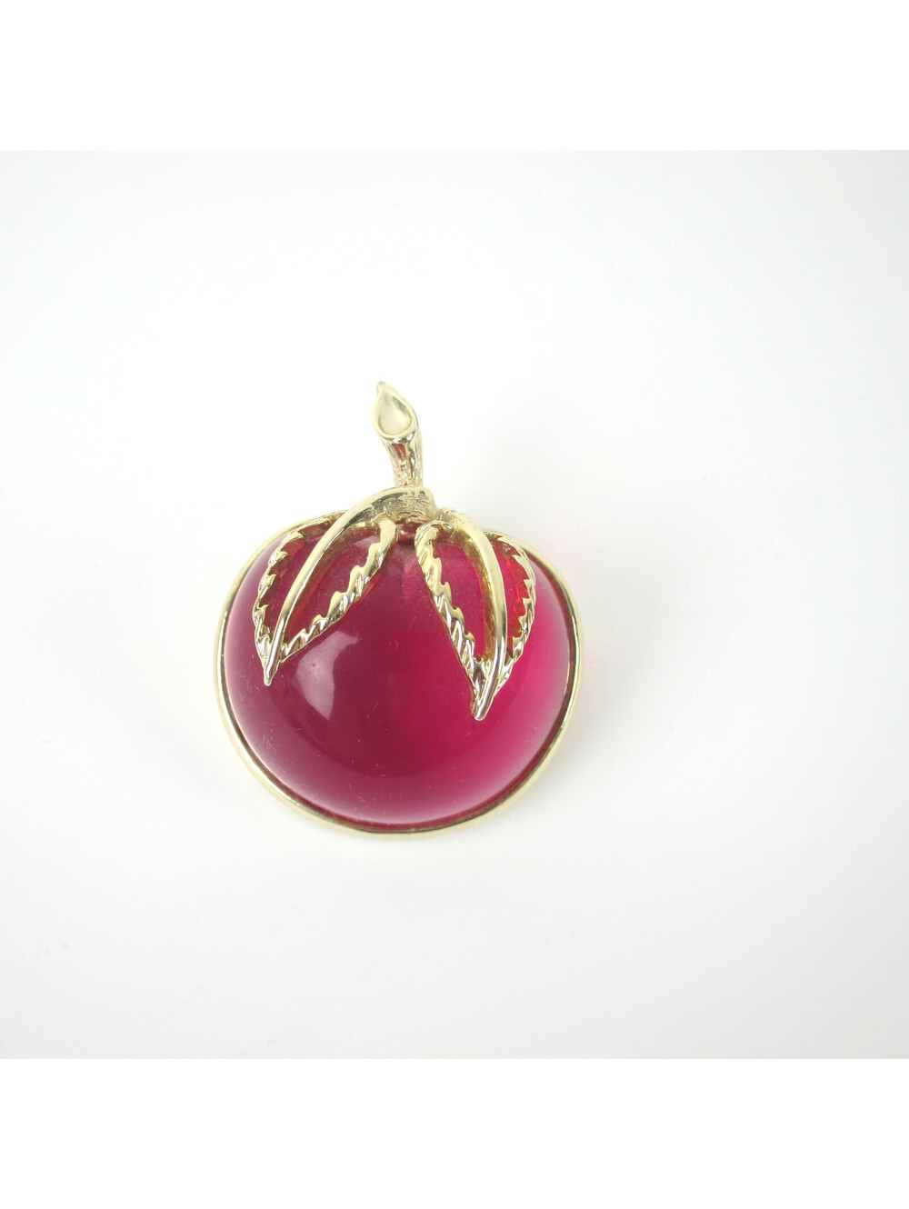 Vintage Sarah Coventry Red Apple Lucite Jelly Belly Brooch Pin Gold tone 1970s